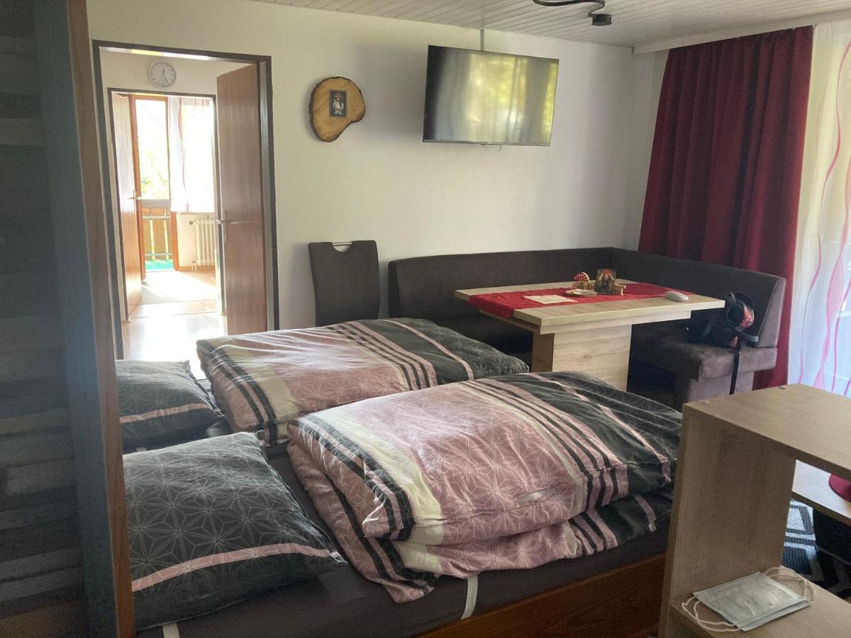 Gemuetliche Ferienwohnung In Sankt Blasien Bagian luar foto